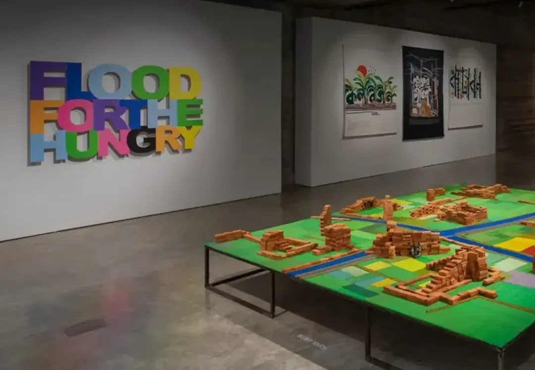 Visit An Art Gallery